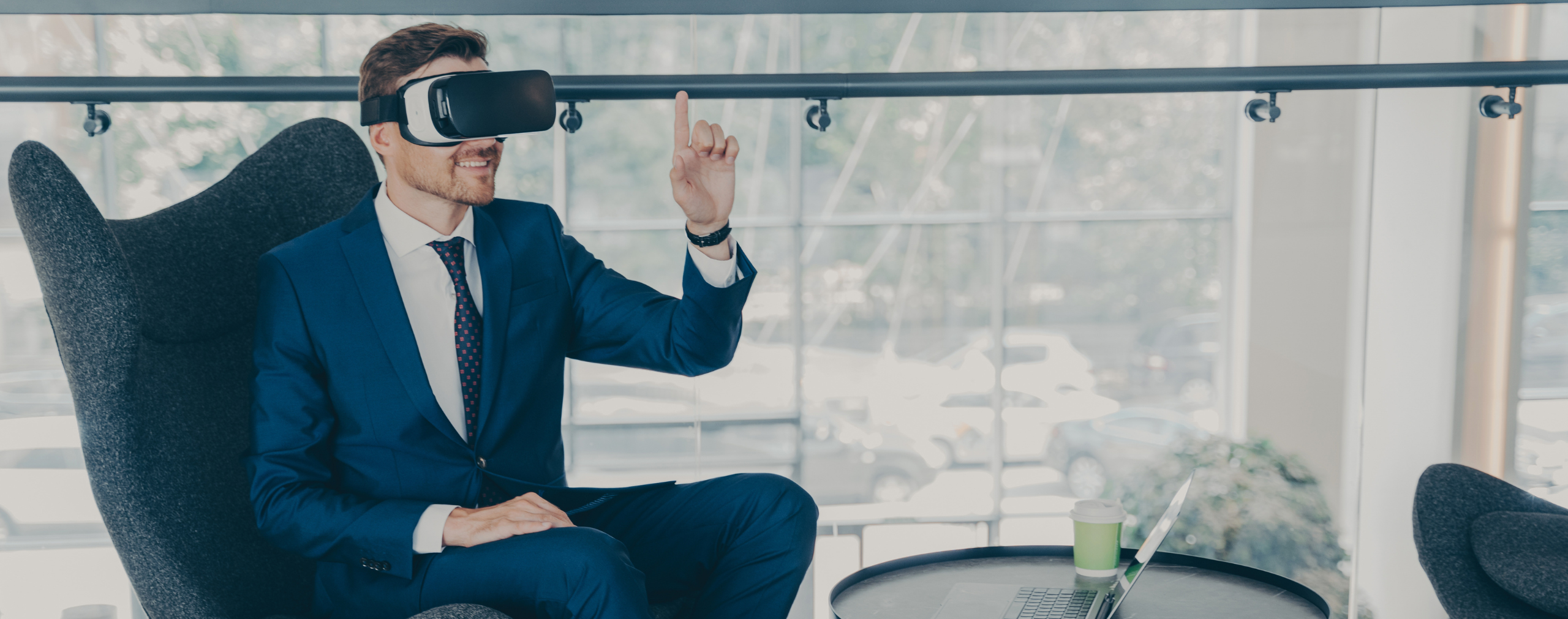 Virtual and Augmented Reality in Business: Transforming the Future &#8220;The Rise of Immersive Technologies&#8221;